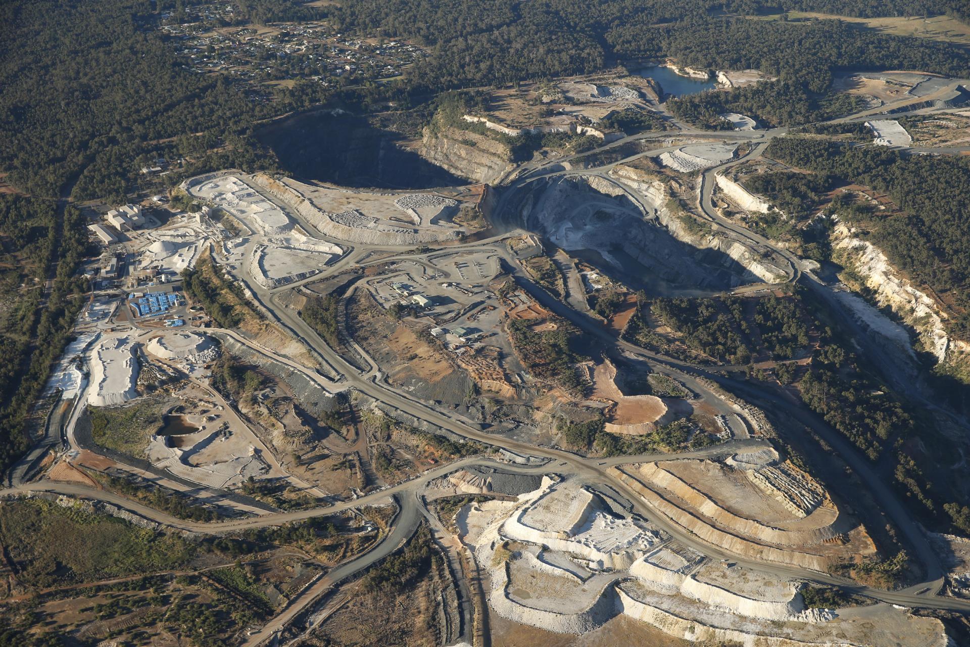 ΰ�¹���(victor1946)�ٷ���վ-Officials Website