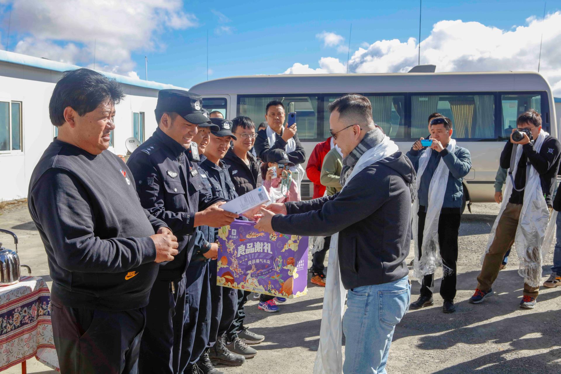 ΰ�¹���(victor1946)�ٷ���վ-Officials Website