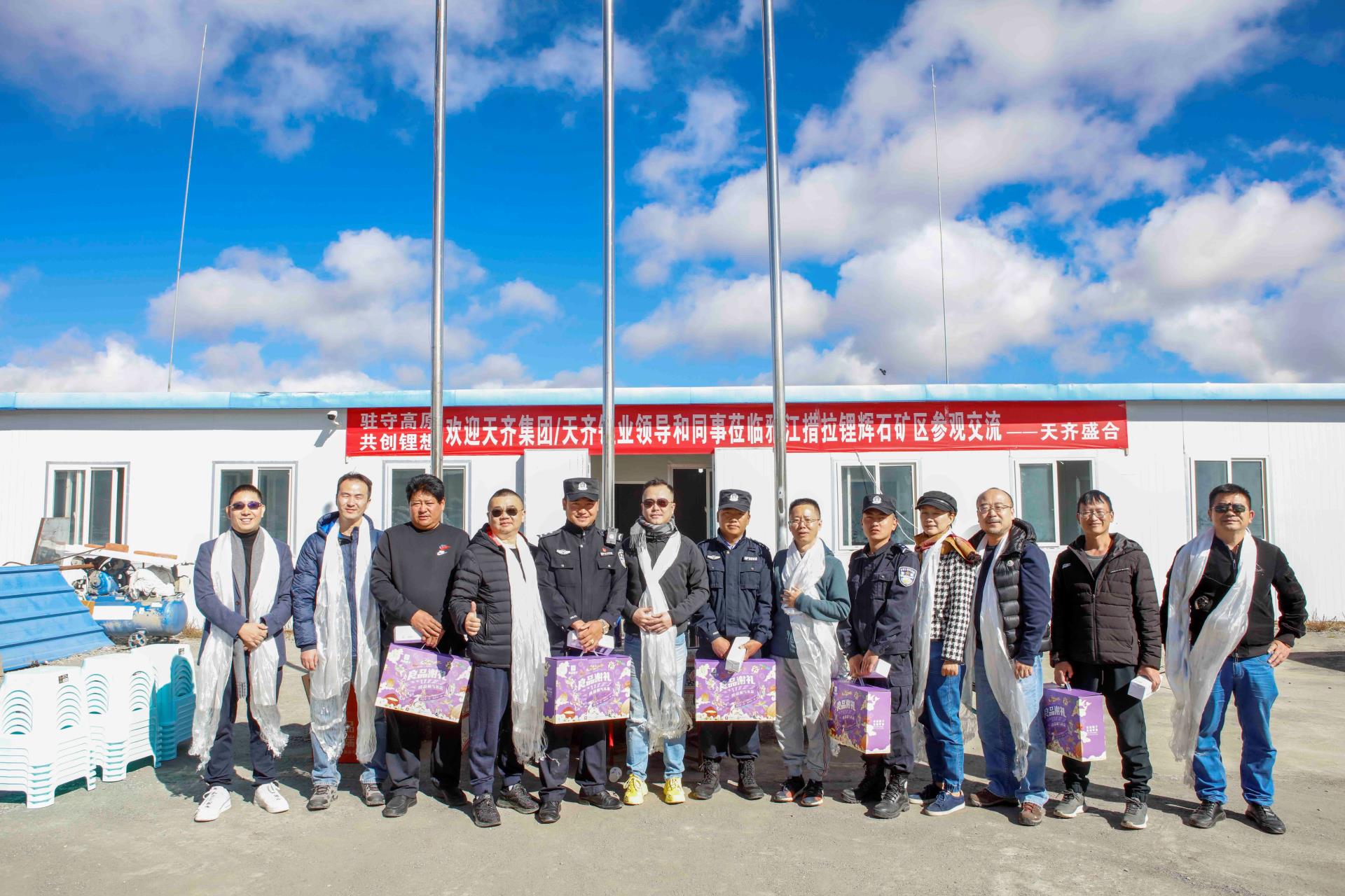 ΰ�¹���(victor1946)�ٷ���վ-Officials Website