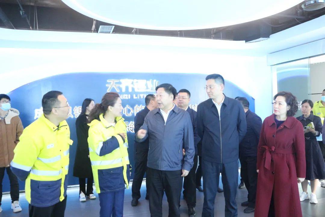 ΰ�¹���(victor1946)�ٷ���վ-Officials Website