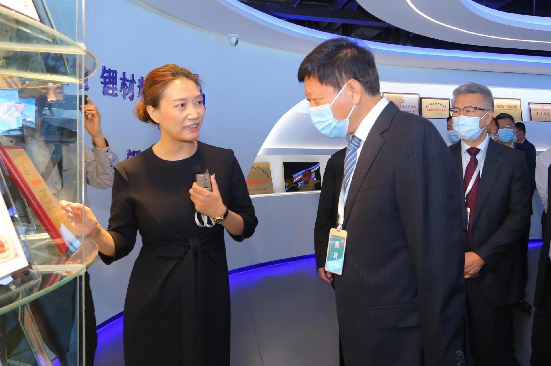 ΰ�¹���(victor1946)�ٷ���վ-Officials Website