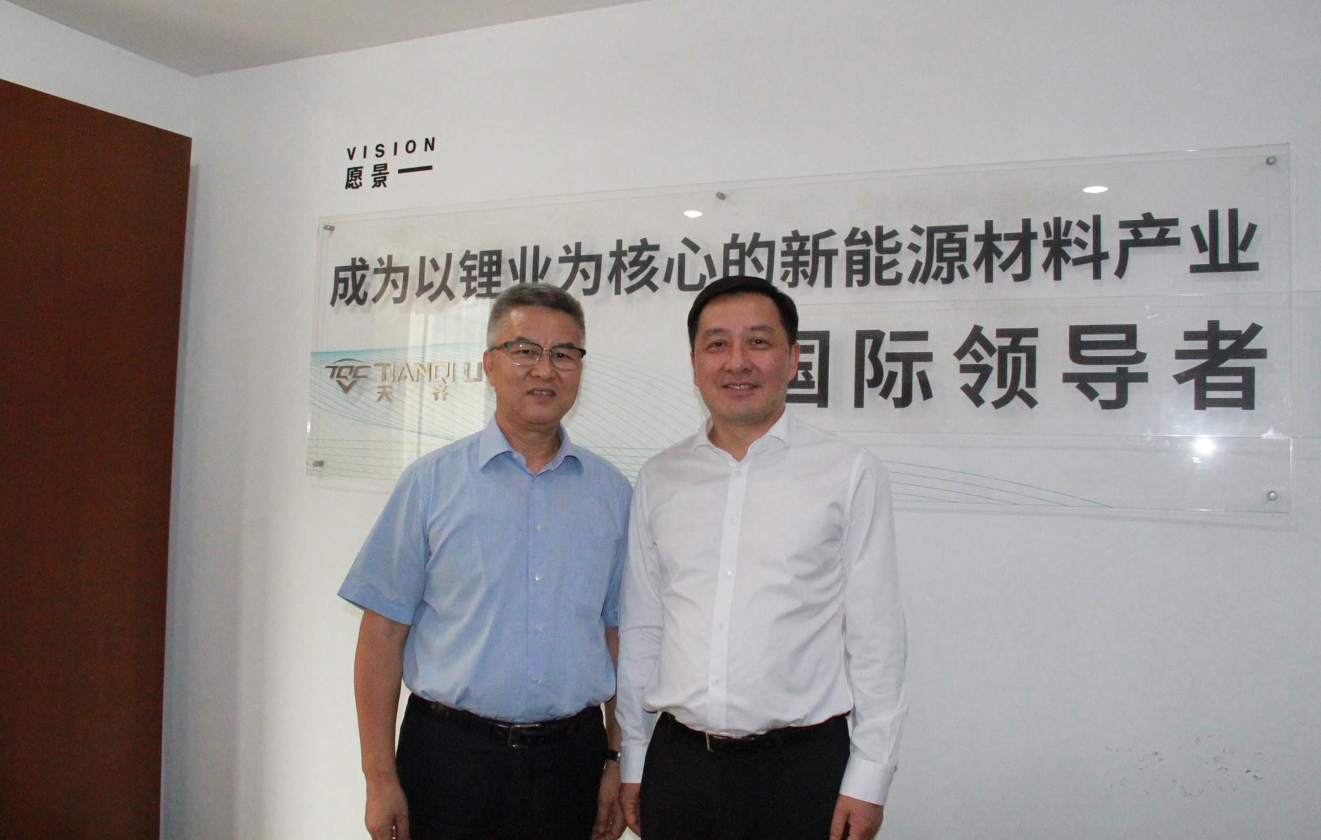 ΰ�¹���(victor1946)�ٷ���վ-Officials Website