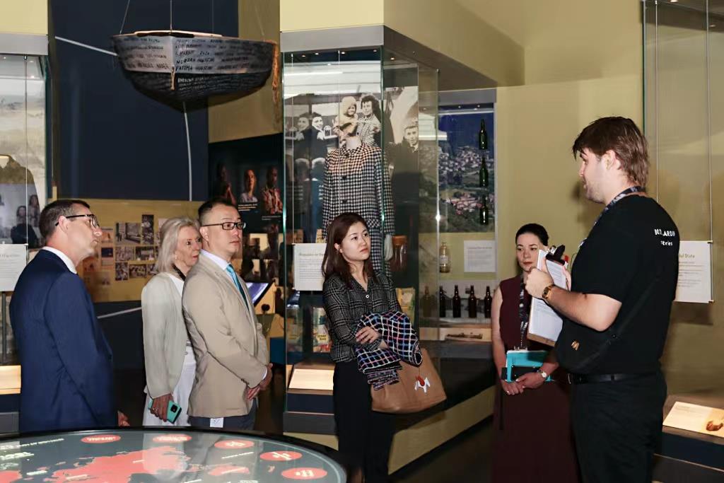 ΰ�¹���(victor1946)�ٷ���վ-Officials Website