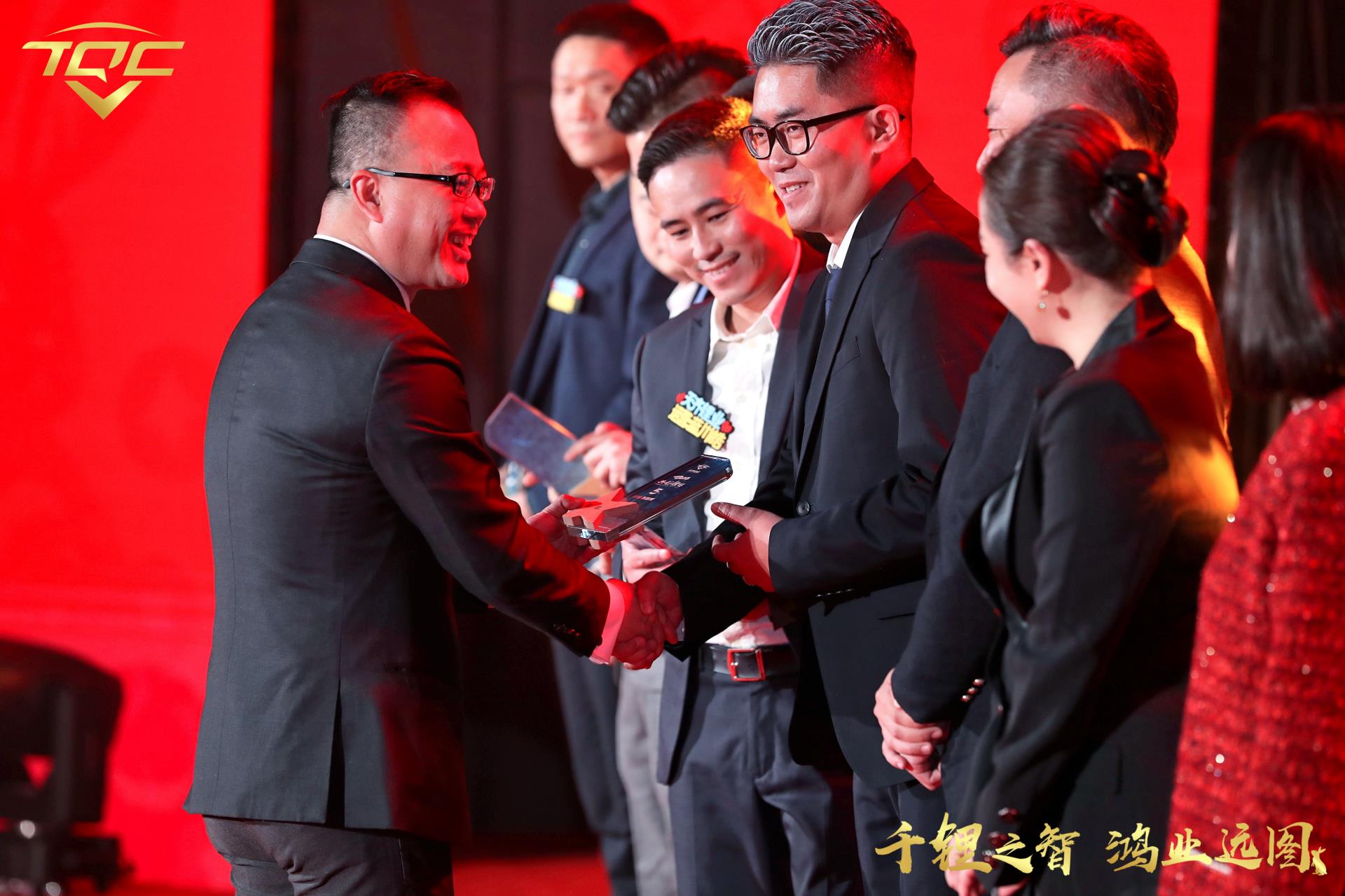 ΰ�¹���(victor1946)�ٷ���վ-Officials Website