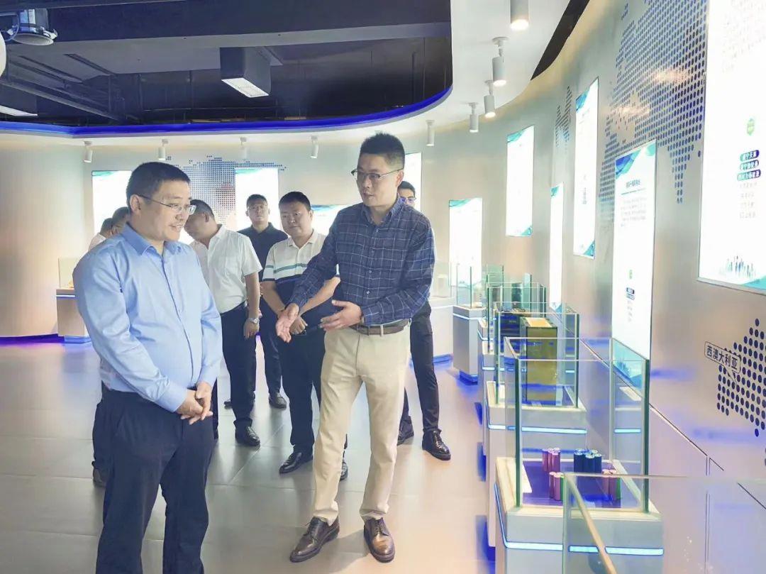 ΰ�¹���(victor1946)�ٷ���վ-Officials Website