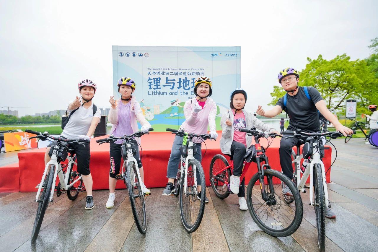 ΰ�¹���(victor1946)�ٷ���վ-Officials Website