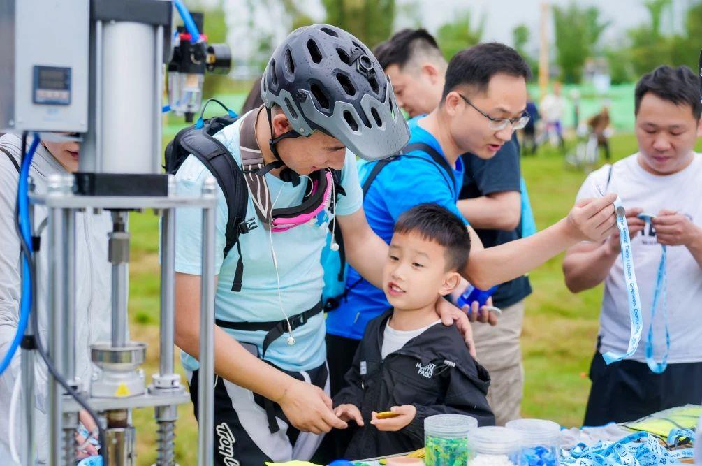 ΰ�¹���(victor1946)�ٷ���վ-Officials Website