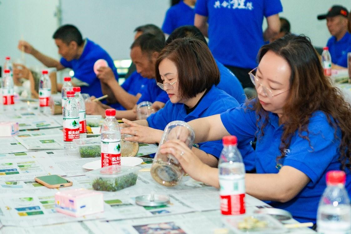 ΰ�¹���(victor1946)�ٷ���վ-Officials Website