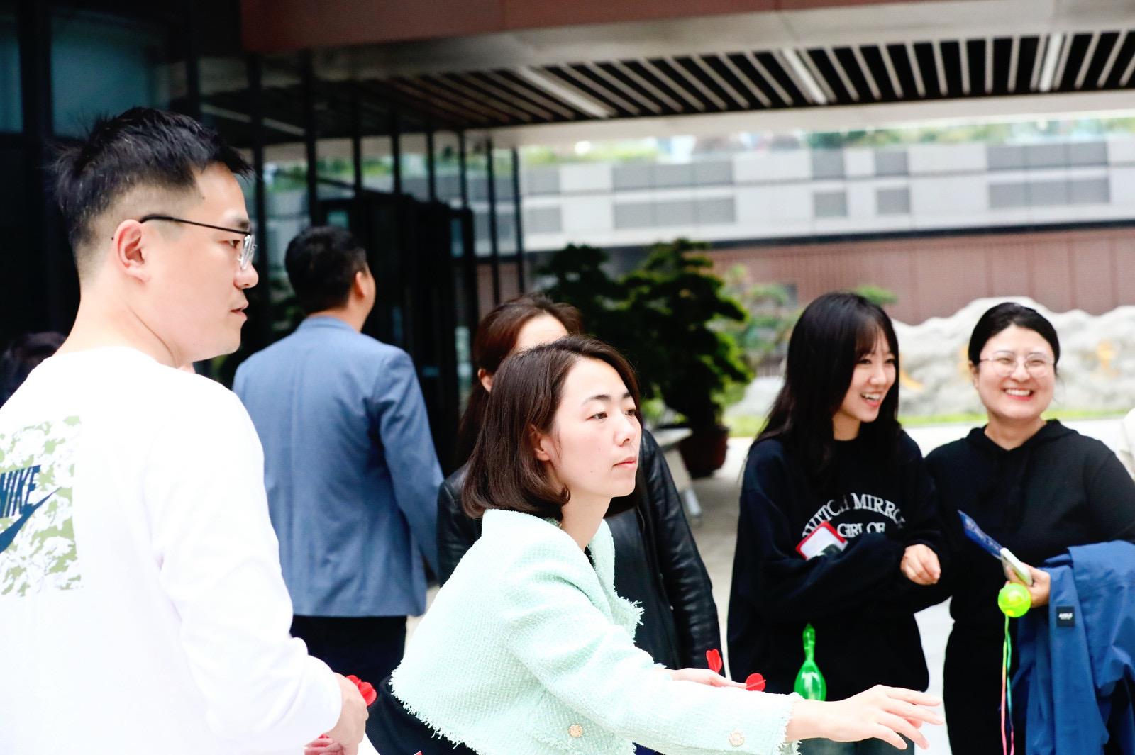 ΰ�¹���(victor1946)�ٷ���վ-Officials Website