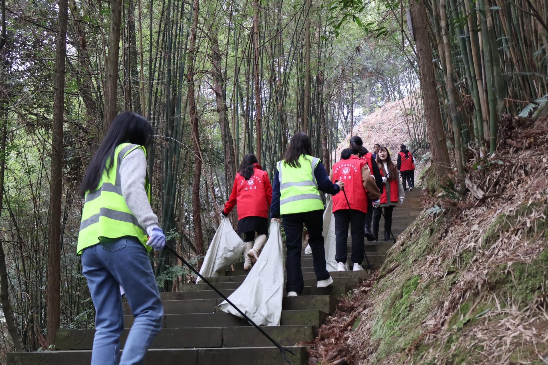 ΰ�¹���(victor1946)�ٷ���վ-Officials Website