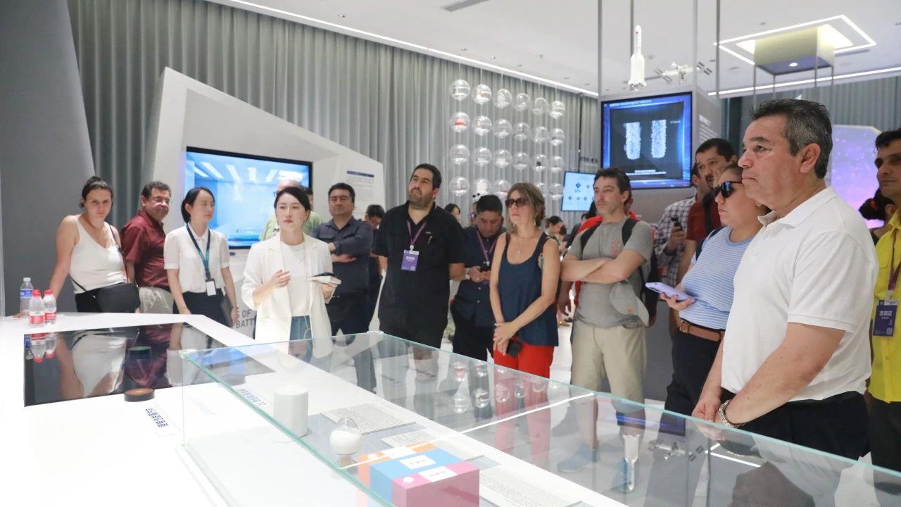 ΰ�¹���(victor1946)�ٷ���վ-Officials Website