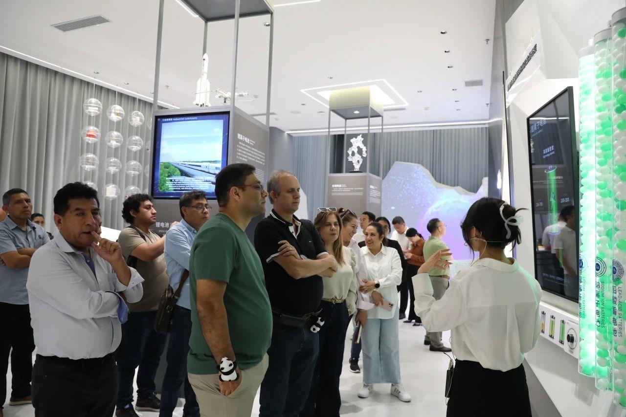 ΰ�¹���(victor1946)�ٷ���վ-Officials Website