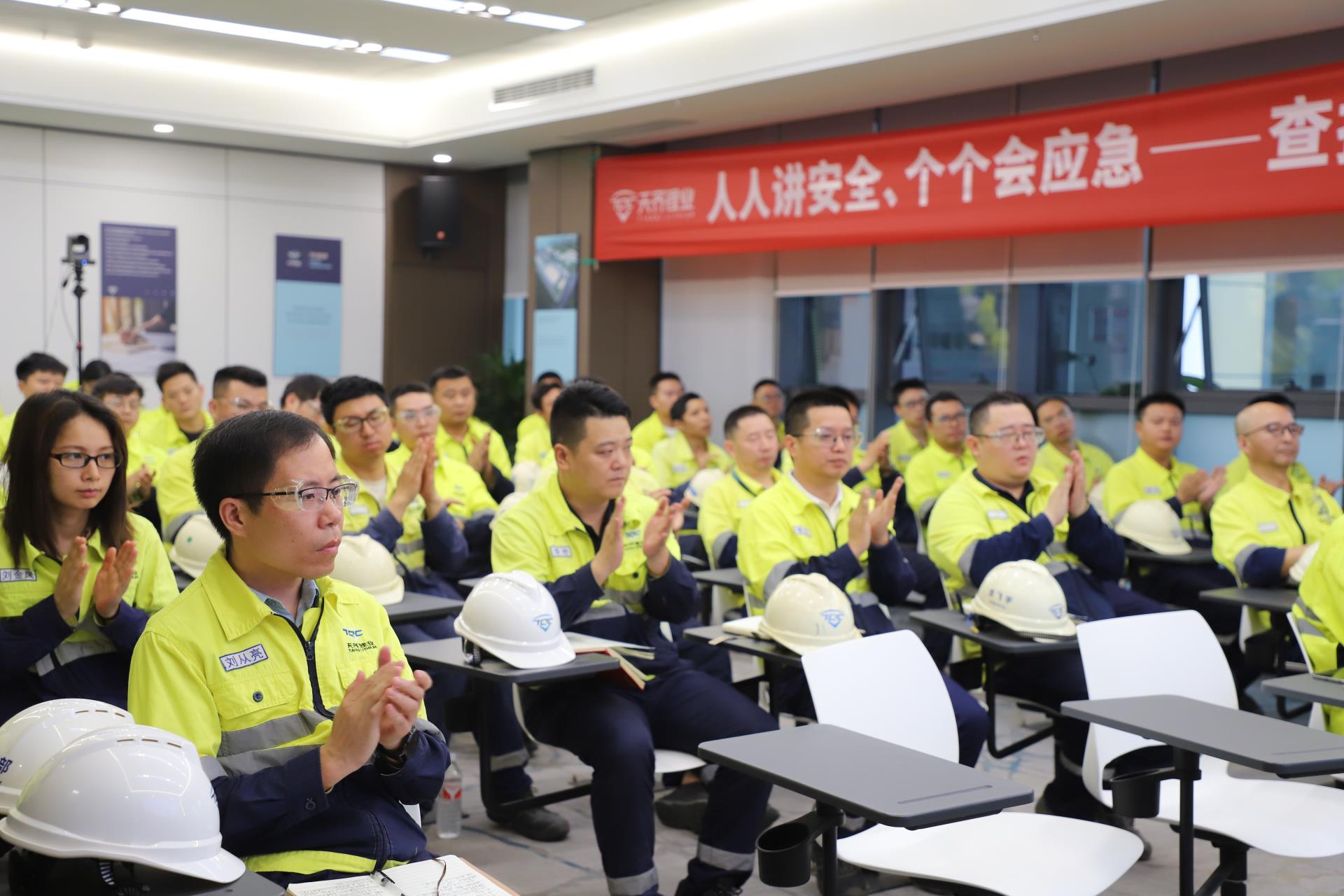 ΰ�¹���(victor1946)�ٷ���վ-Officials Website