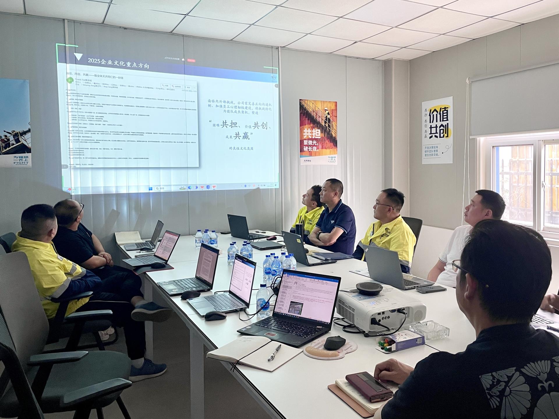 ΰ�¹���(victor1946)�ٷ���վ-Officials Website