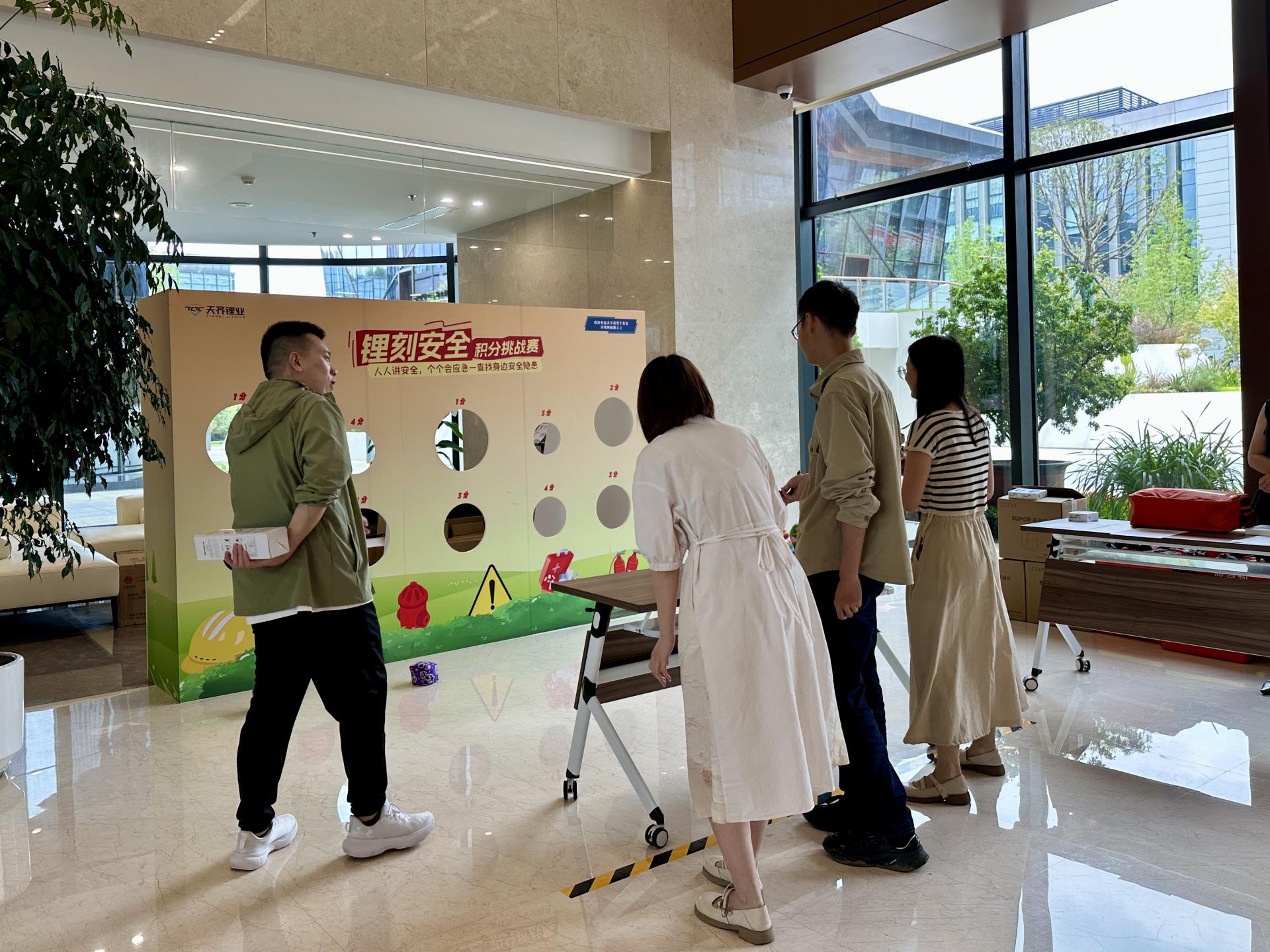 ΰ�¹���(victor1946)�ٷ���վ-Officials Website