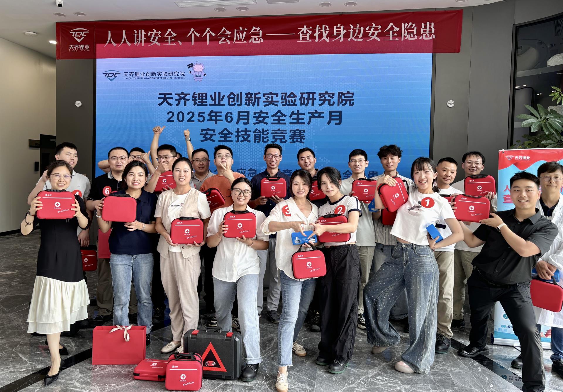 ΰ�¹���(victor1946)�ٷ���վ-Officials Website