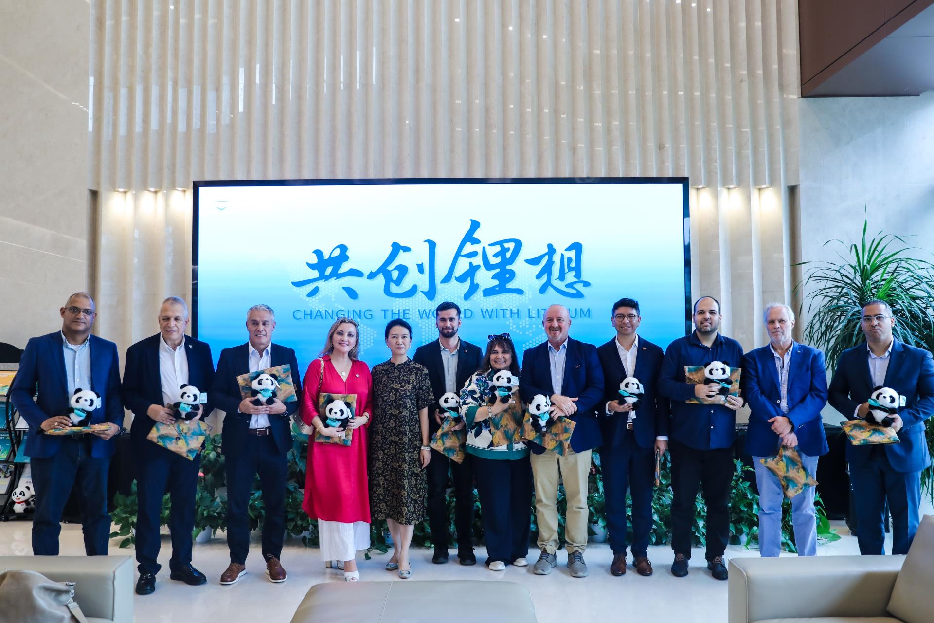 ΰ�¹���(victor1946)�ٷ���վ-Officials Website