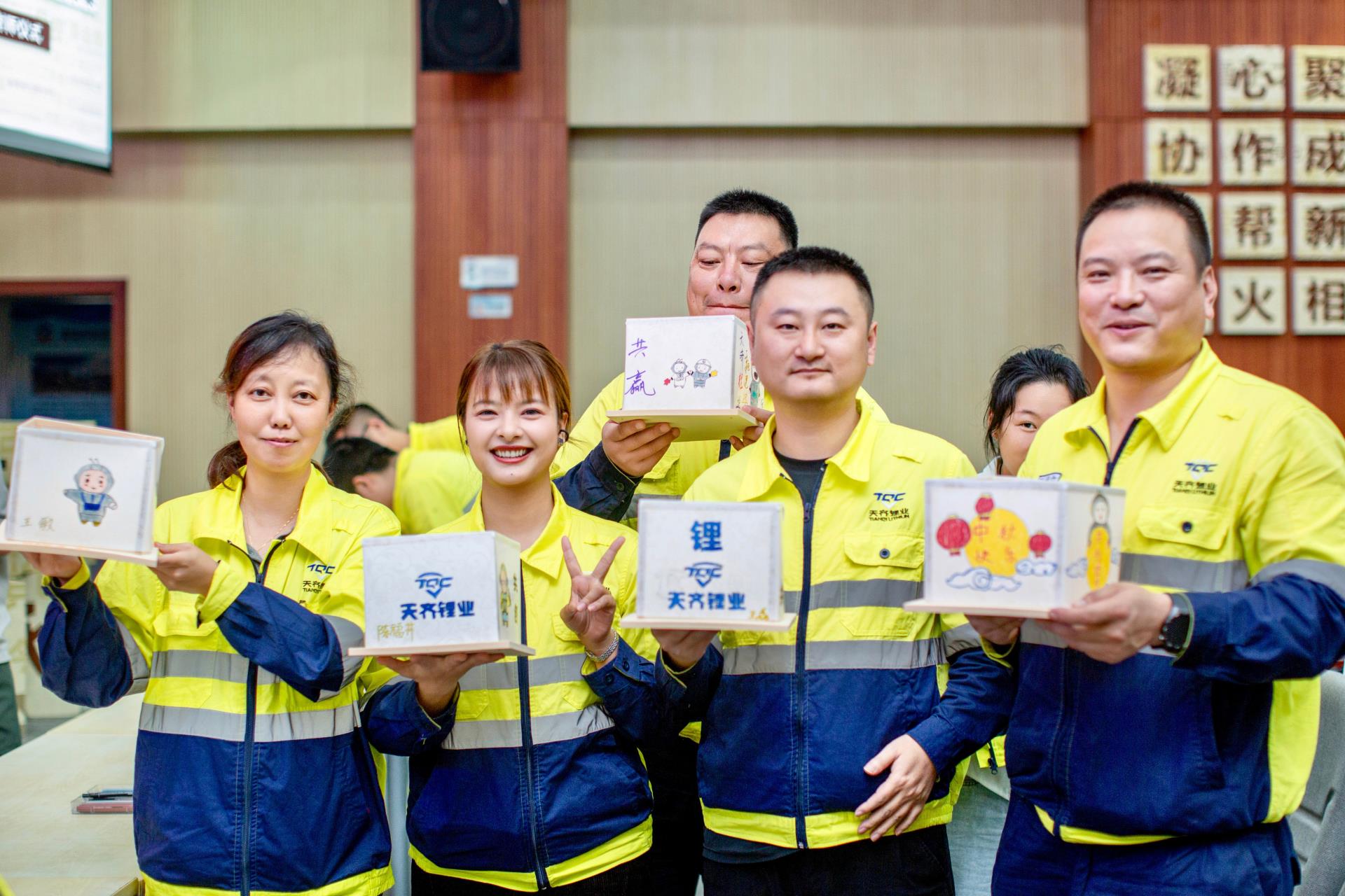 ΰ�¹���(victor1946)�ٷ���վ-Officials Website