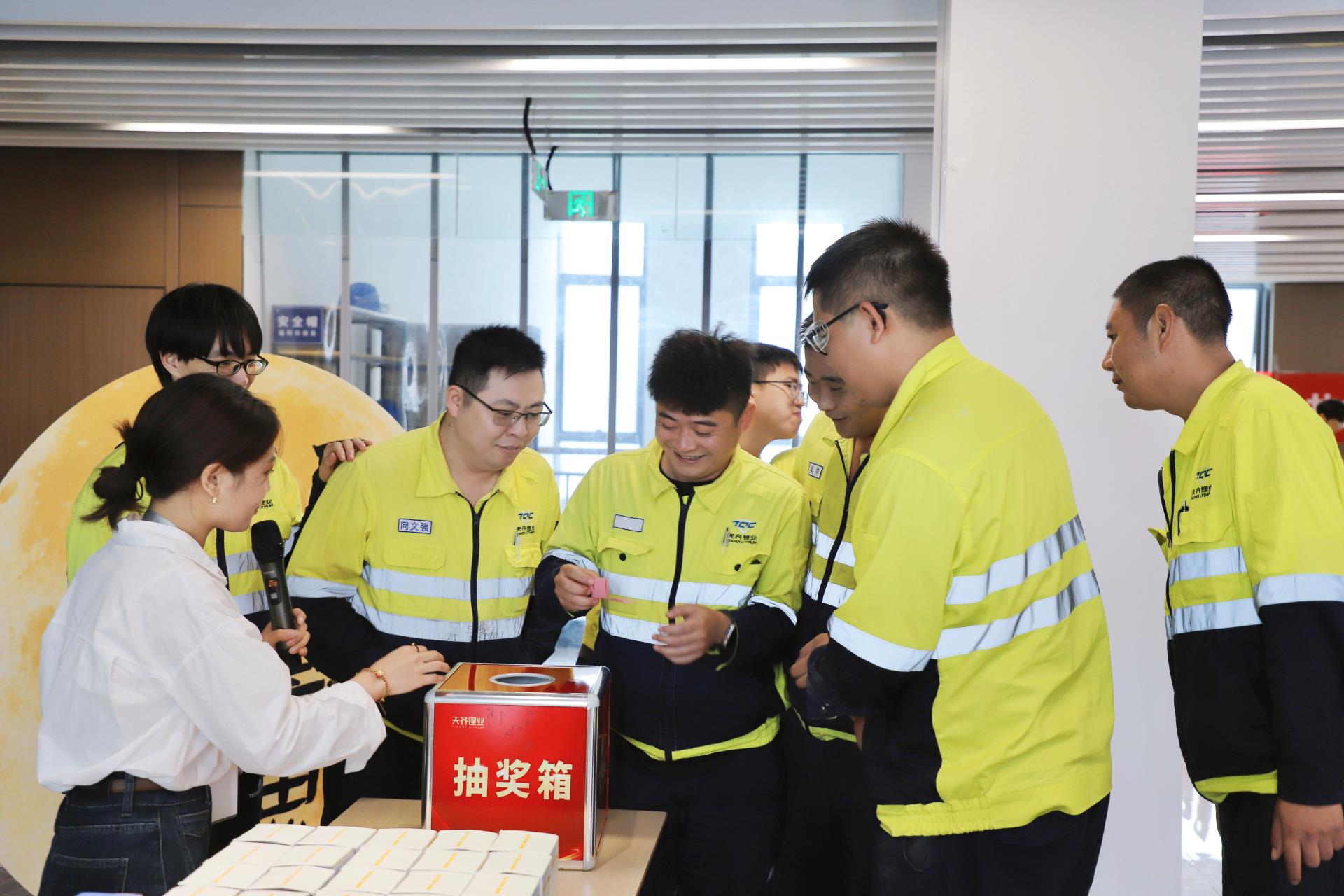 ΰ�¹���(victor1946)�ٷ���վ-Officials Website