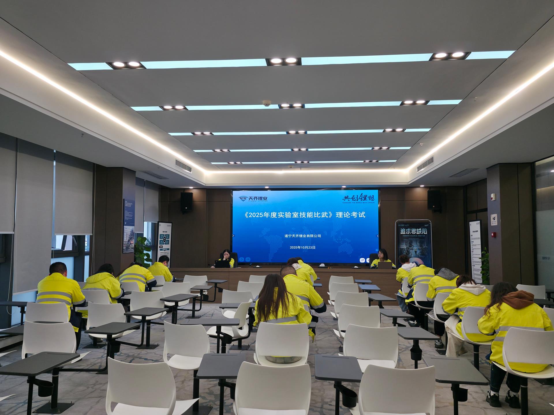 ΰ�¹���(victor1946)�ٷ���վ-Officials Website