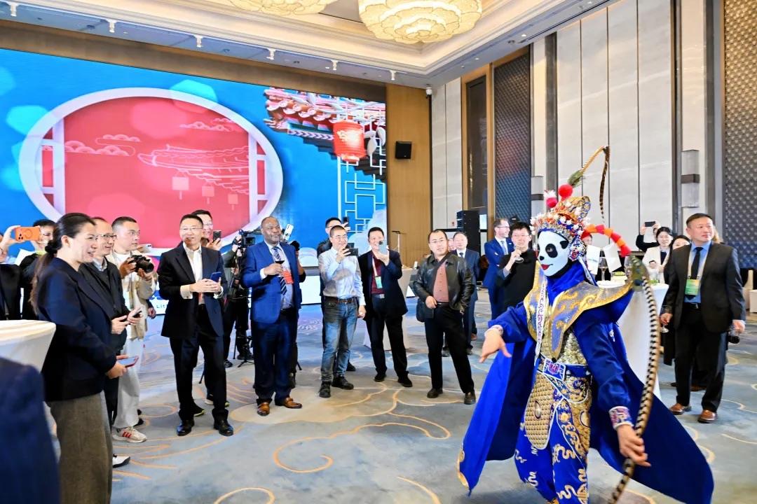 ΰ�¹���(victor1946)�ٷ���վ-Officials Website