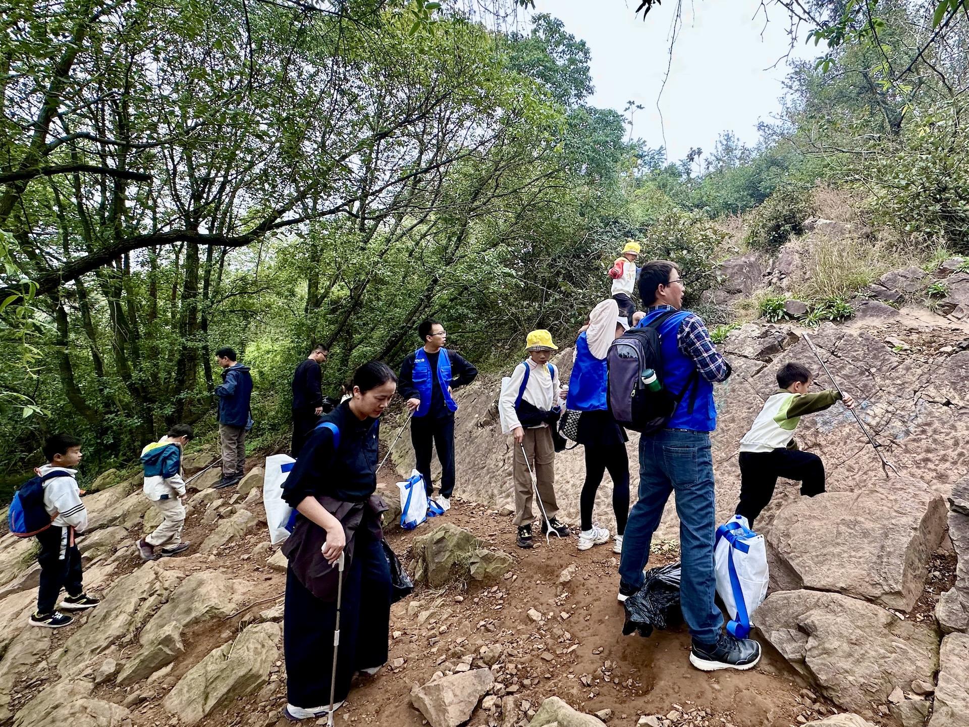 ΰ�¹���(victor1946)�ٷ���վ-Officials Website