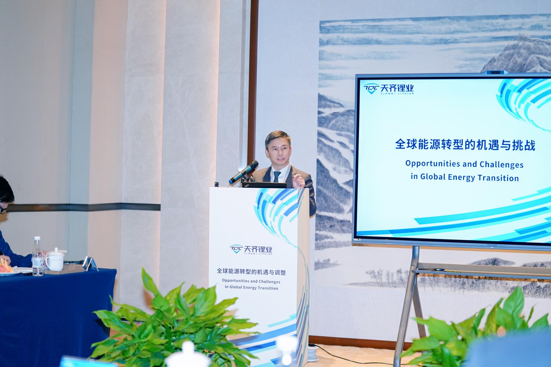 ΰ�¹���(victor1946)�ٷ���վ-Officials Website