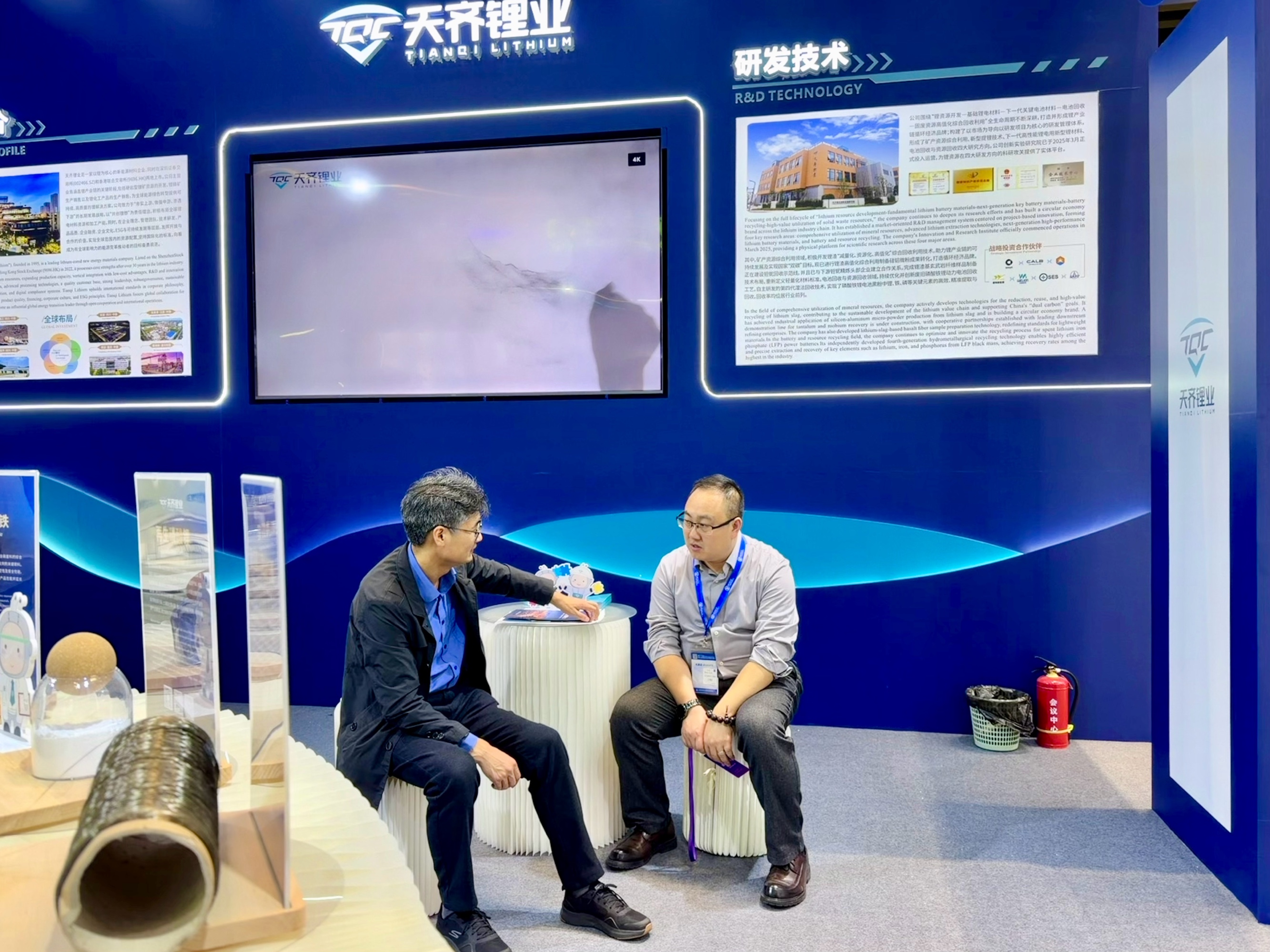 ΰ�¹���(victor1946)�ٷ���վ-Officials Website