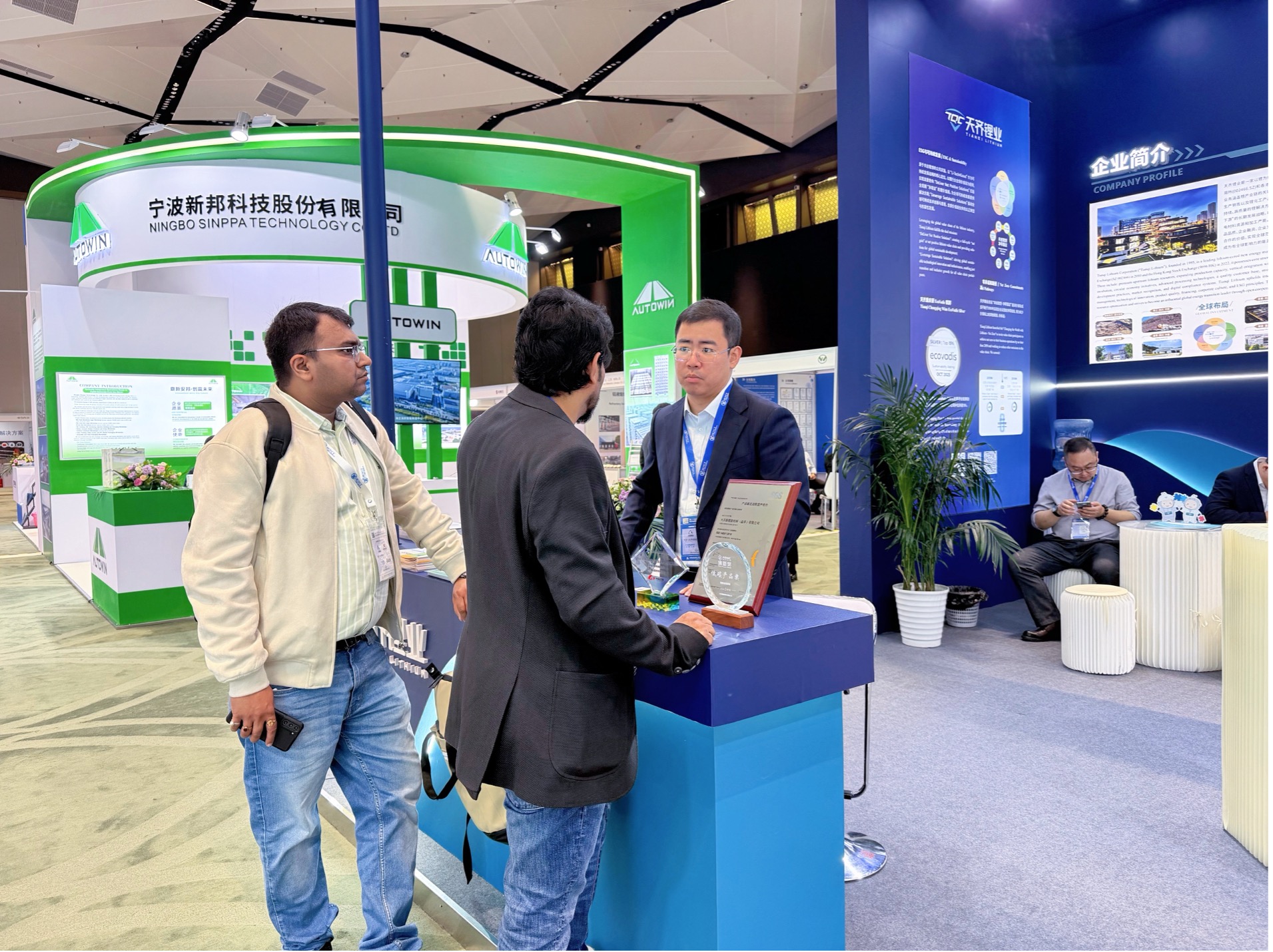 ΰ�¹���(victor1946)�ٷ���վ-Officials Website